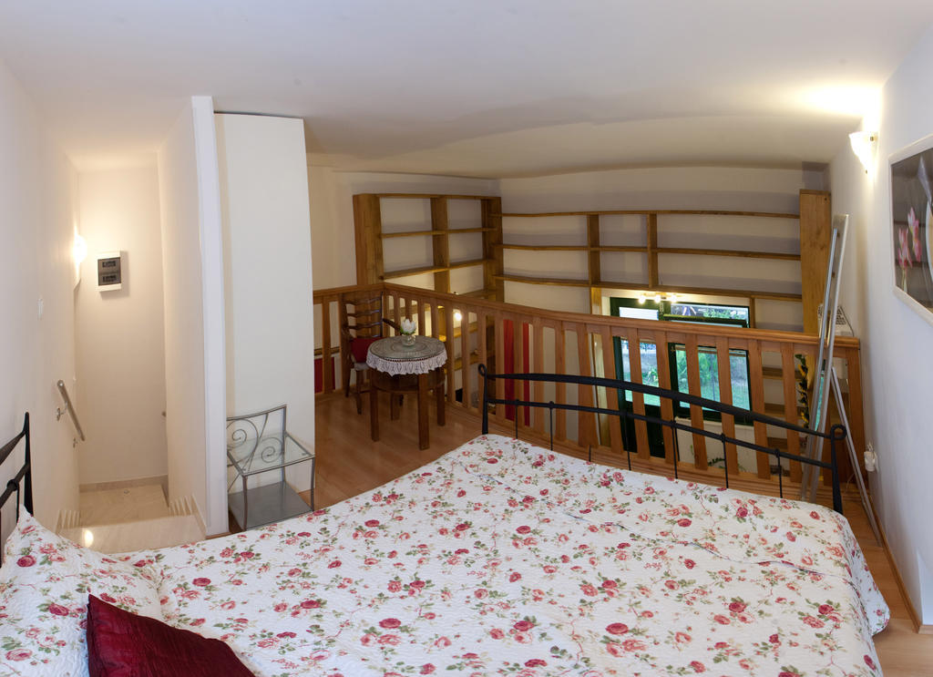 Kamenita Apartment Сплит Стая снимка