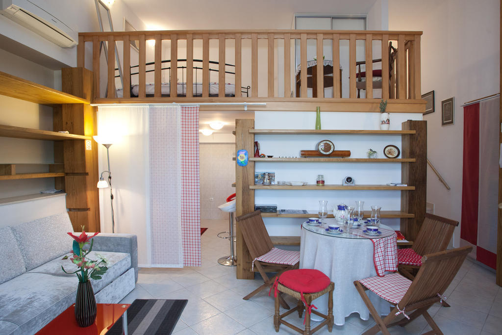 Kamenita Apartment Сплит Стая снимка